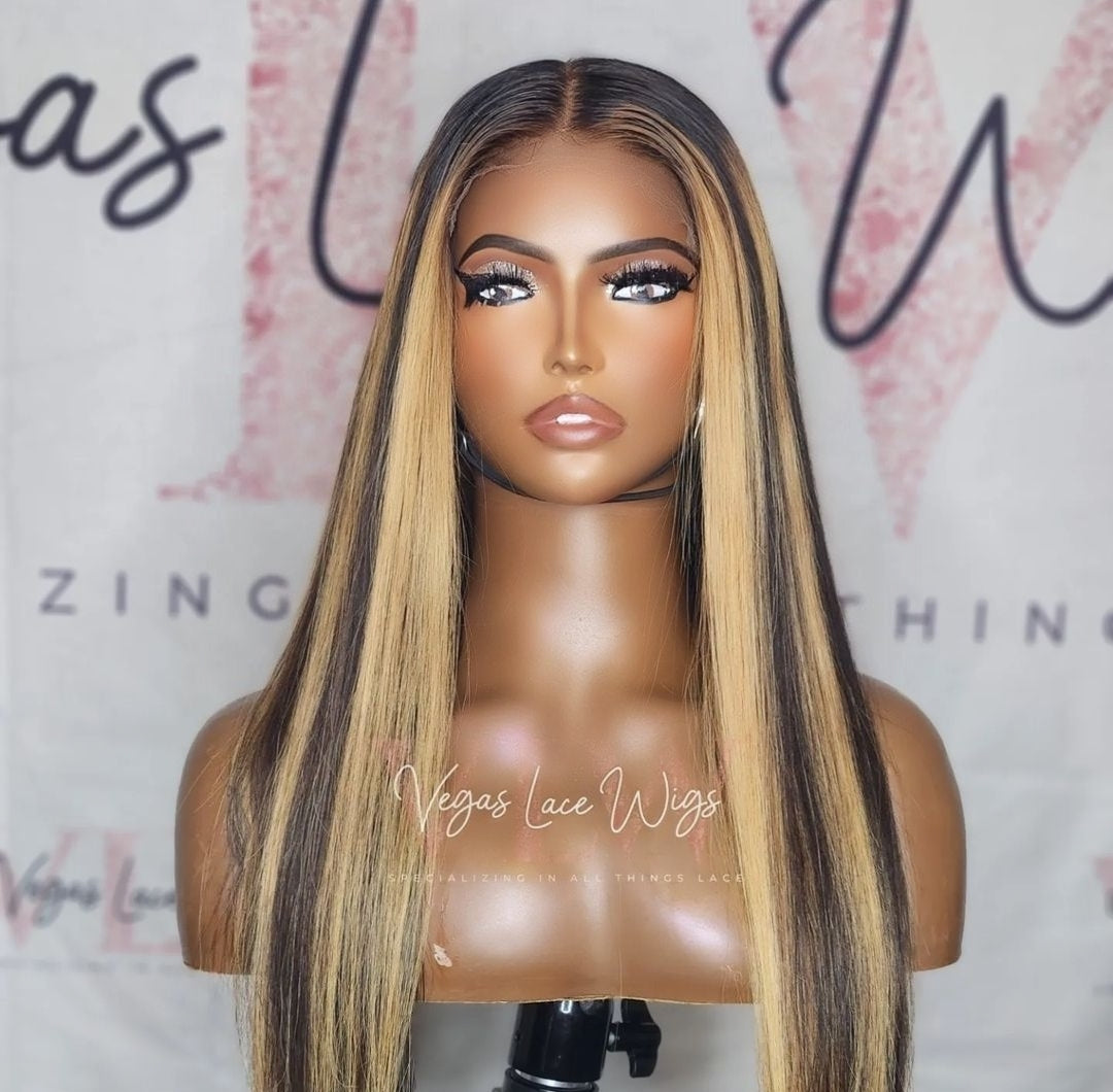 HD Invisible Lace Straight Wig with Blonde Highlights